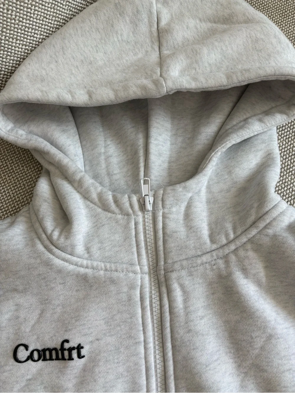 COMFRT Kids Light Gray Hoodie & Sweatpants Matching Set - SIZE M